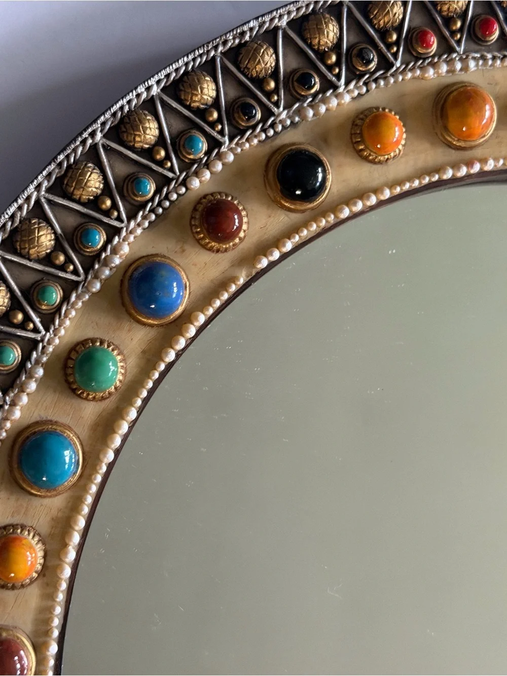 Round Beaded Accent Wall Mirror 11 3/4”